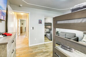 House (3 Bedrooms) | Interior - 2 Mi to Lake Havasu: Poolside Paradise! (Lake Havasu City)