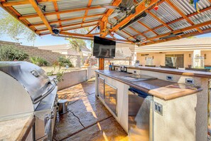 House (3 Bedrooms) | Interior - 2 Mi to Lake Havasu: Poolside Paradise! (Lake Havasu City)