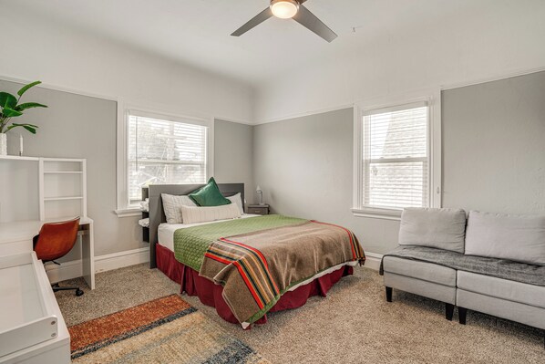 Apartment (1 Bedroom) | Interior