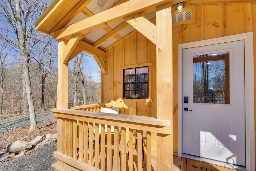 Close to Trails: Studio w/ Water Views
