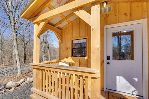 Close to Trails: Studio w/ Water Views