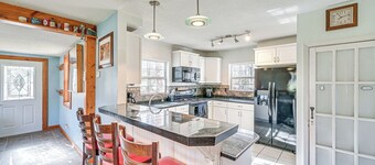 6-acre Family-friendly Getaway in Niles!