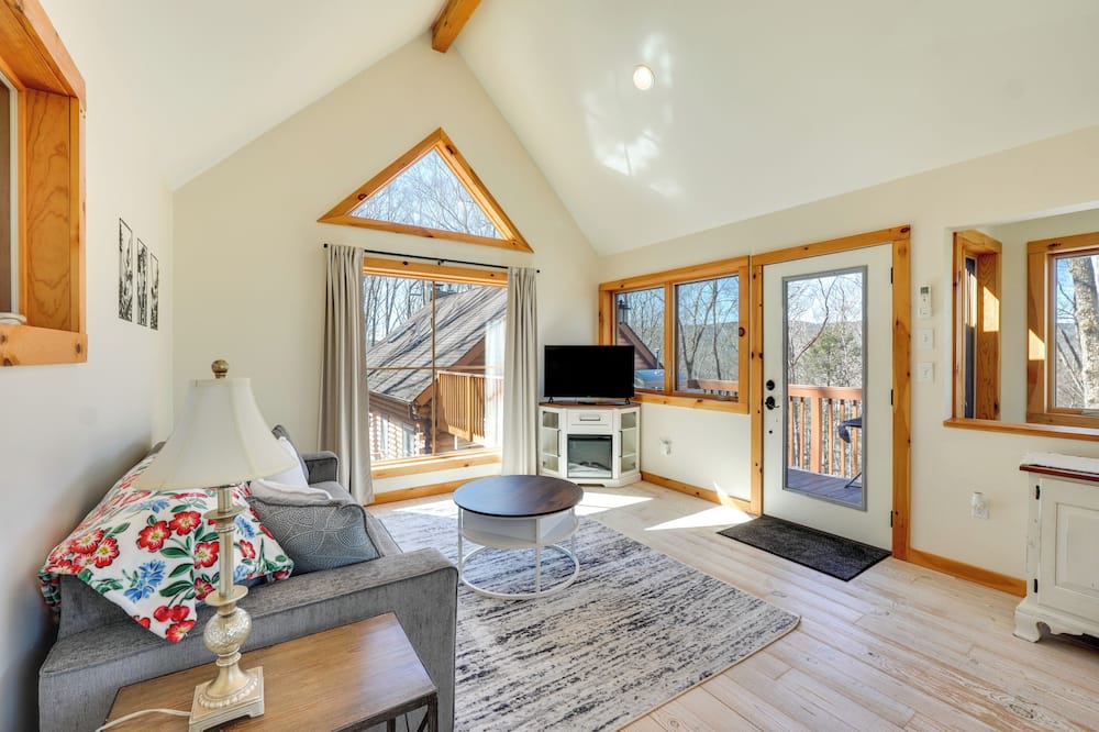 Hike & Fish: Outdoor Retreat Near Trails