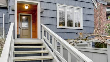 Apartment (2 Bedrooms) | Bahagian dalam