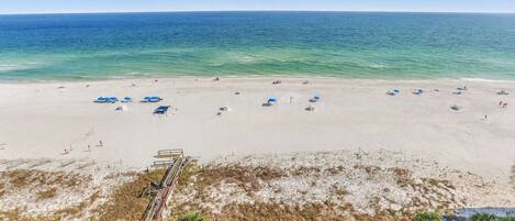 Accommodatie ligt op het strand