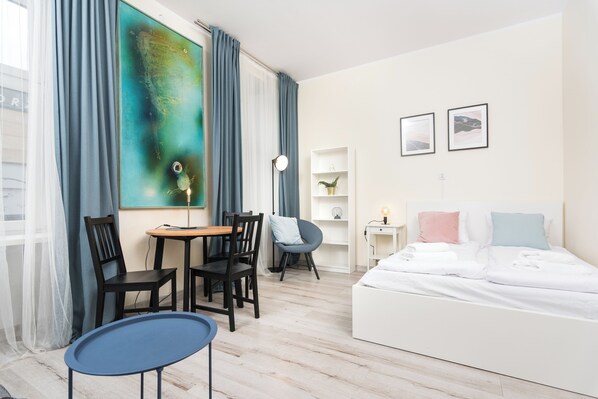 Standard-Studiosuite | Bügeleisen/Bügelbrett, kostenloses WLAN