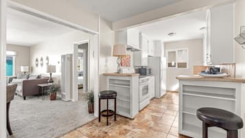 1 habitación y acceso a internet