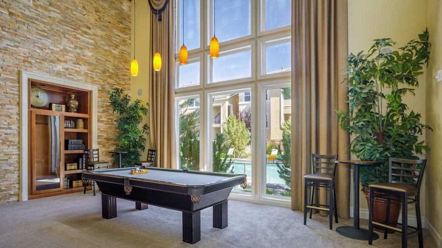 New Trendy 1BR Apartment With Heated Pool Gym Minigolf