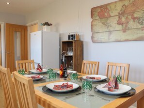 Dining - Lapwing Cottage (South Uist)