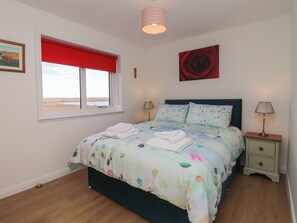 3 bedrooms, individually decorated, individually furnished, free WiFi - Lapwing Cottage (South Uist)