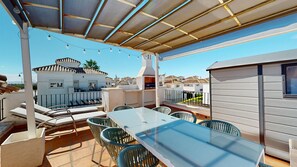 Outdoor dining - Casa NY - A Murcia Holiday Rentals Property (Roldan)