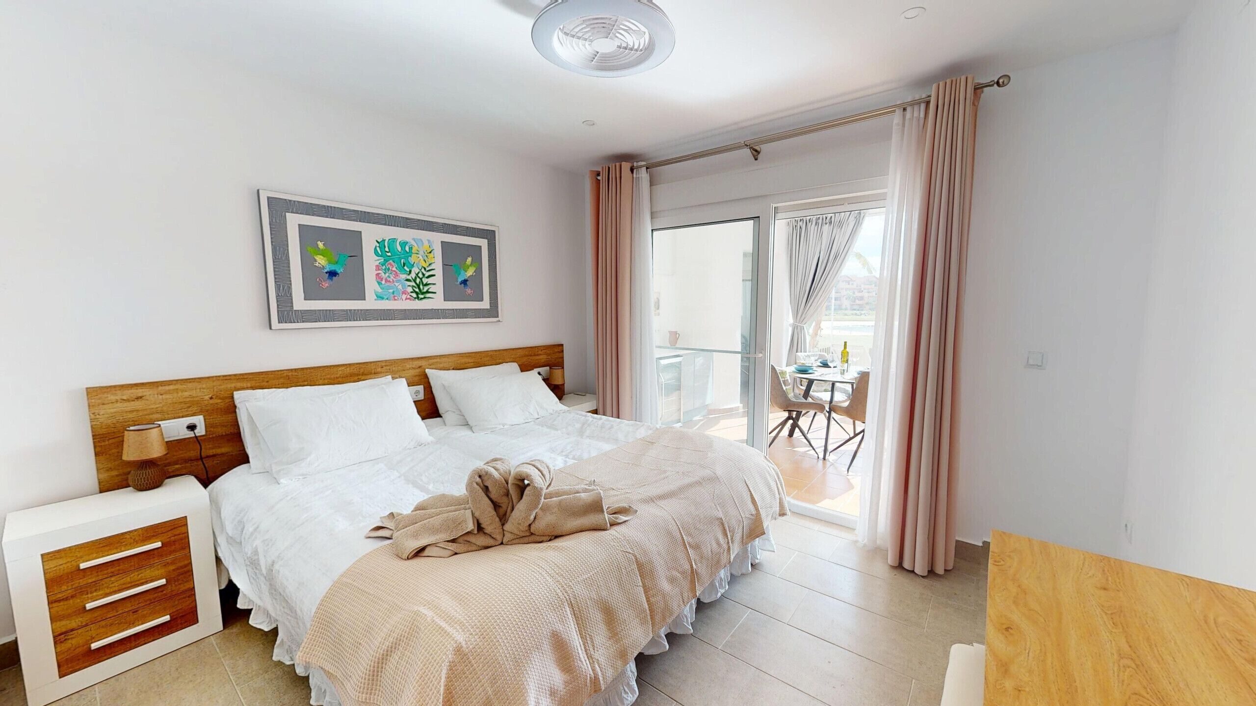 1 slaapkamer, een strijkplank/strijkijzer, gratis wifi, beddengoed