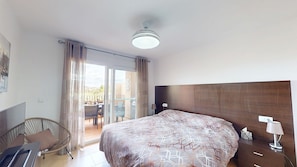 2 bedrooms, free WiFi, bed sheets