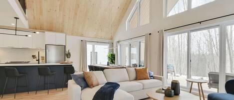 Fernseher, Kamin, Arbeitsbereiche