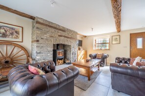 Télévision, cheminée