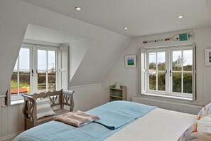 5 Schlafzimmer, Bügeleisen/Bügelbrett, kostenloses WLAN, Bettwäsche