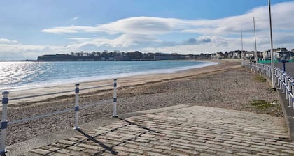 Host & Stay | The Aquamarine Weymouth Beach