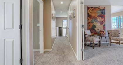 Silver Lining | Trails & Peaks | BBQ, Dog-friendly
