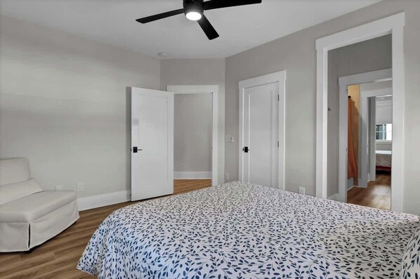4 bedrooms, WiFi, bed sheets