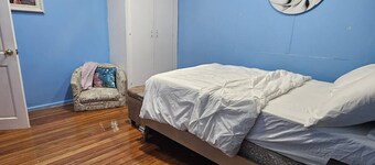 Delightful 2-bedroom, 2-bath Georgetown apartment offers comfort & convenience