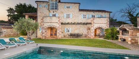 Piscina