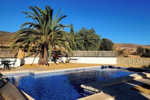 Apartment | Pool | Outdoor pool