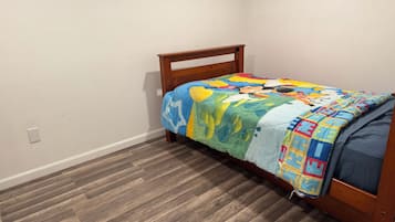 2 bedrooms, WiFi, bed sheets