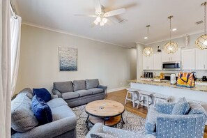 Smart-TV, Videospiele, DVD-Player, Bücher