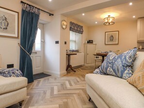 Living area - 6 Uppergate Street Rose Cottage (Conwy)