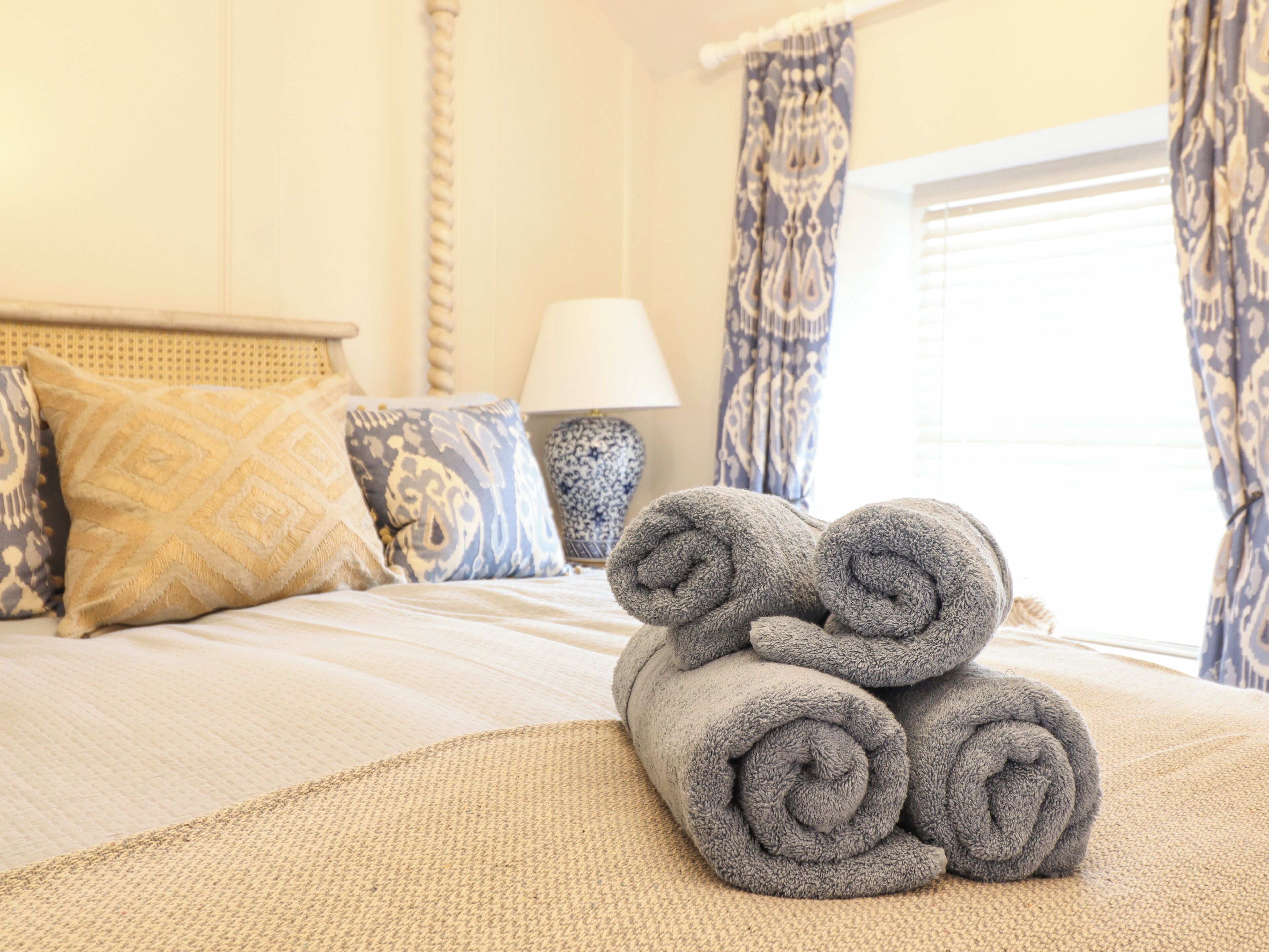 1 غرفة نوم وبديكورات فريدة لكل غرفة وطراز فريد لكل وحدة وواي فاي مجانًا