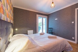 2 bedrooms, internet, bed sheets - House with terrace, close to beach and port of Bin (Binic-Étables-sur-Mer)