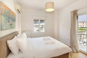 Comfort Apartment, 2 Bedrooms, Hill View - Acropolis Museum Retreat by GHH (Athens)