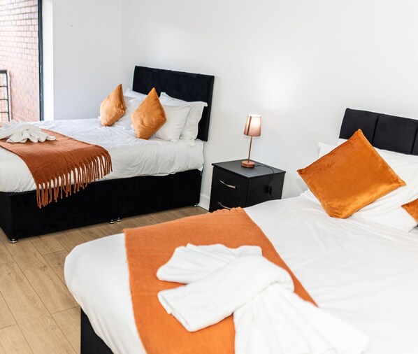 Apartment | 2 bedrooms, iron/ironing board, free WiFi, bed sheets - 2ndhomestays-digbeth-birmingham - Central Location (Birmingham)