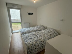 3 bedrooms, WiFi - Cocon Neuf 6/8 pers à 2 pas des Plages, Port & Centre Ville (Saint-Pierre-Quiberon)
