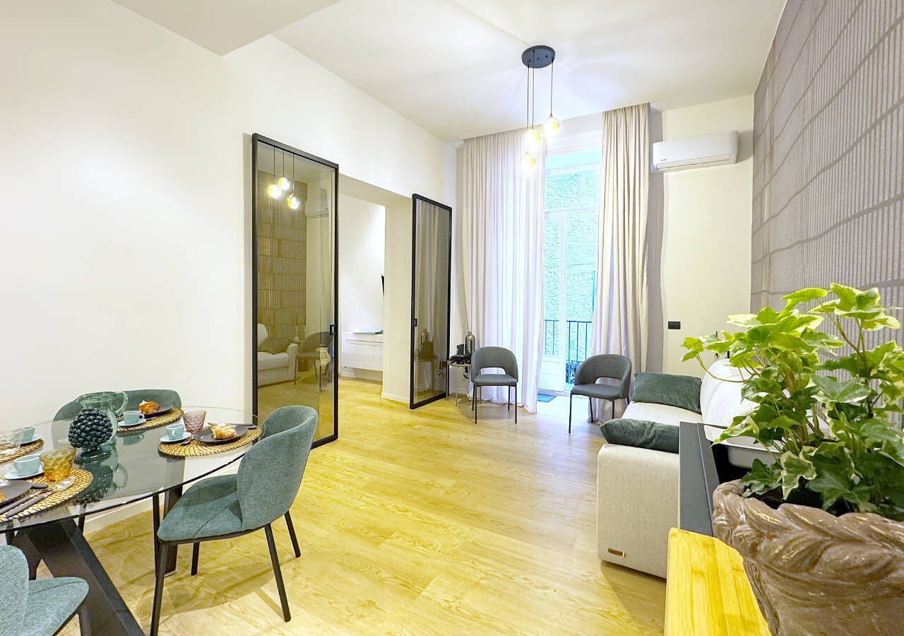 Appartamento, balcone | Area soggiorno