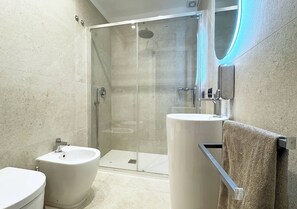 Apartment, Balcony | Bathroom | Towels - Solemar Sicilia-Design Apartment Palermo (Palermo)