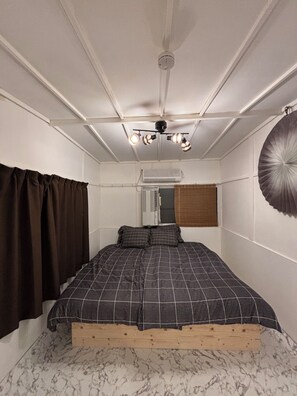 1 bedroom, free WiFi, bed sheets