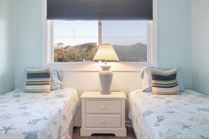 3 bedrooms, iron/ironing board, Internet