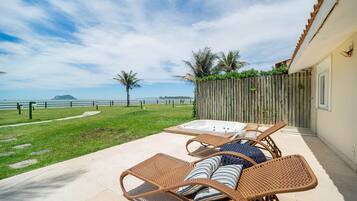 Vila, ar-condicionado, vista para o mar | Terraço/pátio