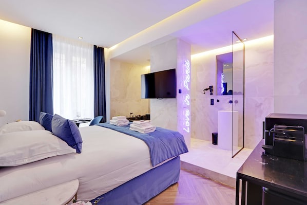 1 slaapkamer, een strijkplank/strijkijzer, wifi, beddengoed