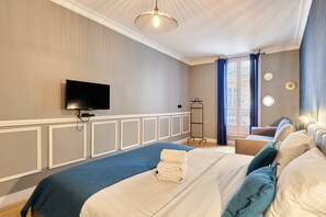 3 bedrooms, iron/ironing board, travel crib, WiFi