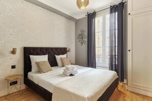 3 bedrooms, iron/ironing board, travel crib, WiFi