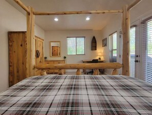 3 chambres, fer et planche à repasser, Wi-Fi, draps fournis