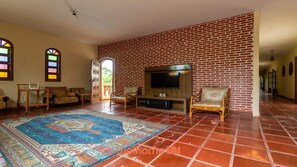 Interior - Chácara em Suzano com Lazer e Piscina (Suzano)