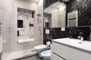 House, Smoking | 2 bedrooms - Idyllia Borgognona Luxury Home (Rome)