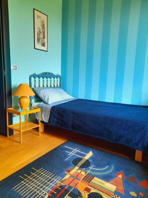 2 dormitorios, tabla de planchar con plancha, wifi y ropa de cama