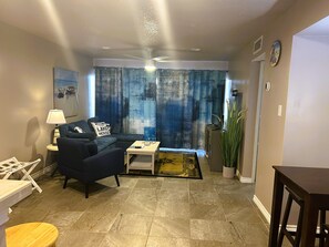 Smart TV, DVD player - Spend your Holidays in this Waterfront Condo! (Montgomery)