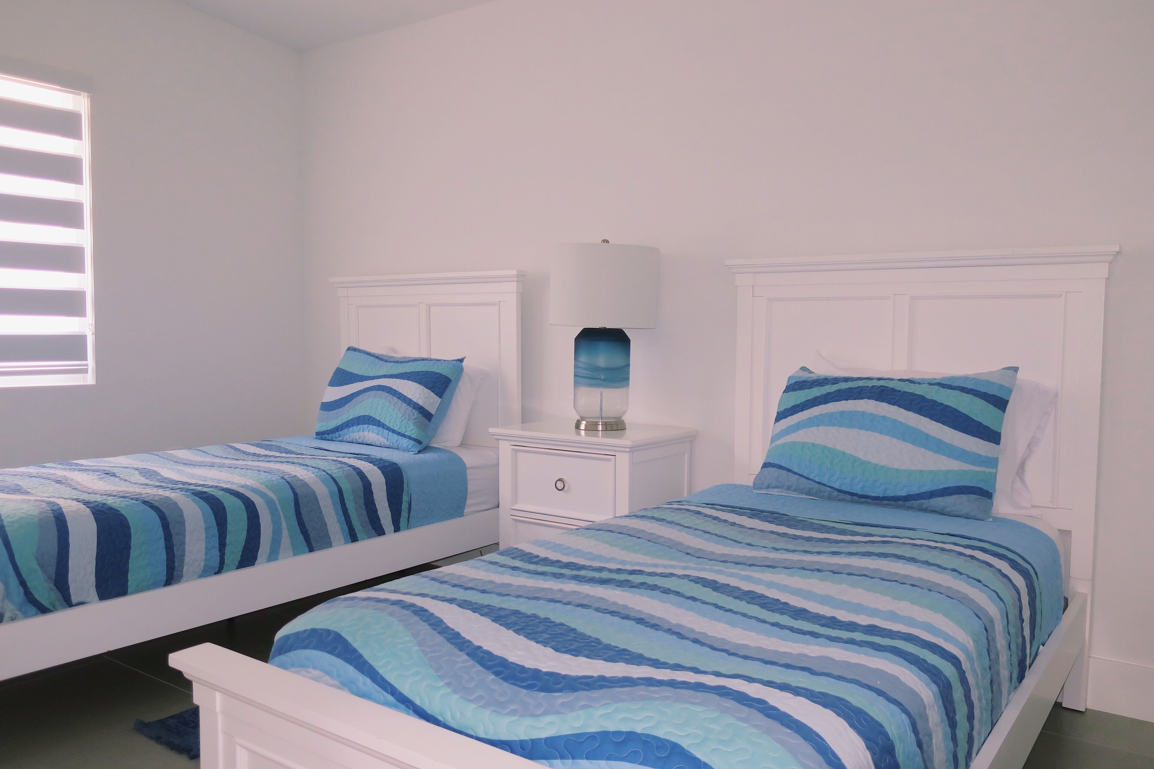 2 bedrooms, desk, iron/ironing board, WiFi