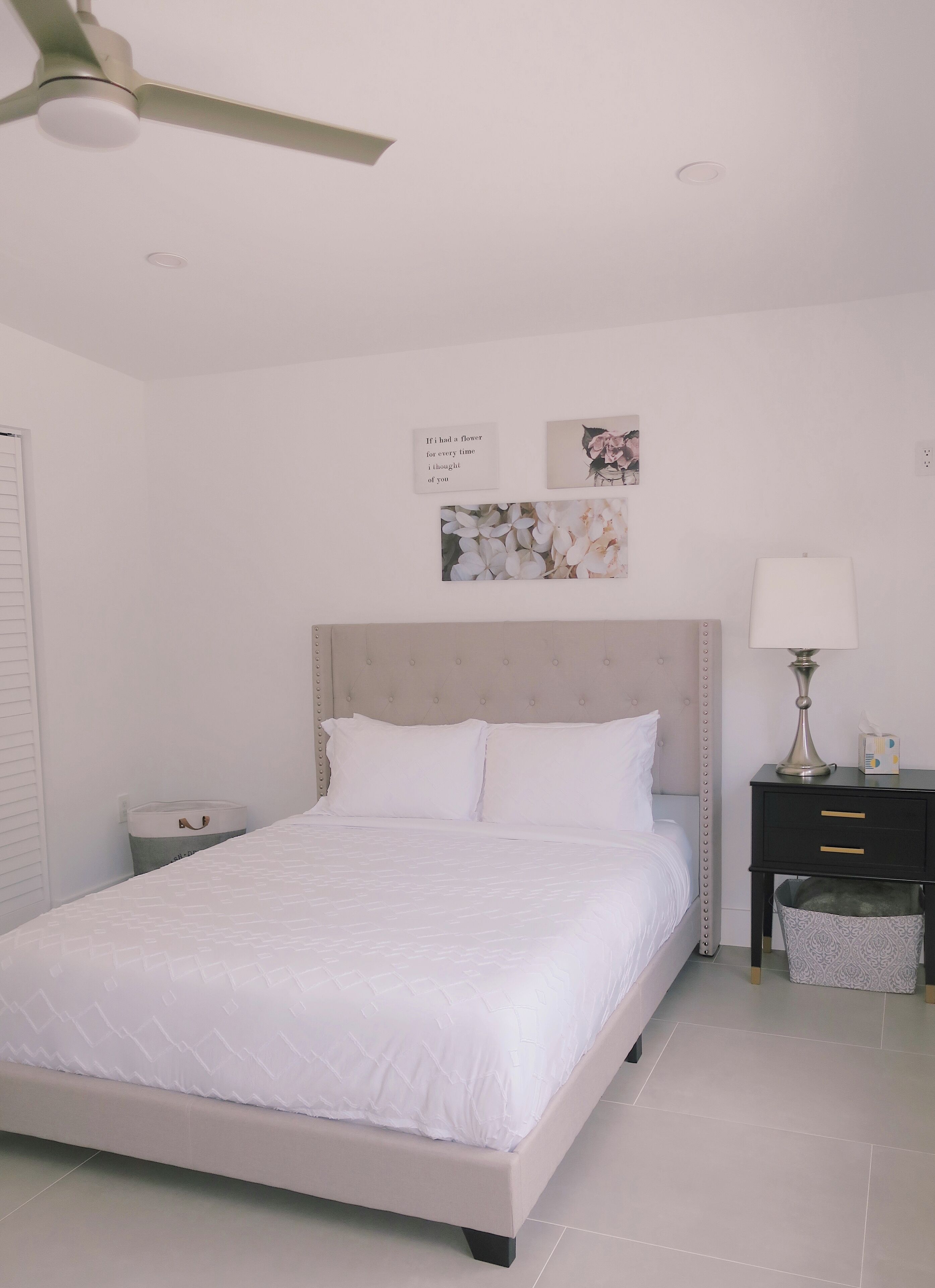 2 habitaciones, escritorio, tabla de planchar con plancha y wifi 