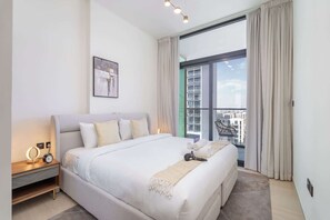 1 chambre, bureau, fer et planche à repasser, Wi-Fi